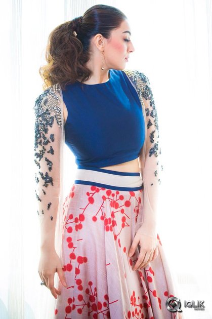 Hansika-at-Luckkunnodu-Movie-Promotions